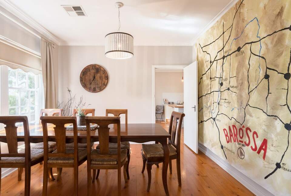 Rustic-Modern Hideaway Among the Barossa Hills - Lyndoch, Australia