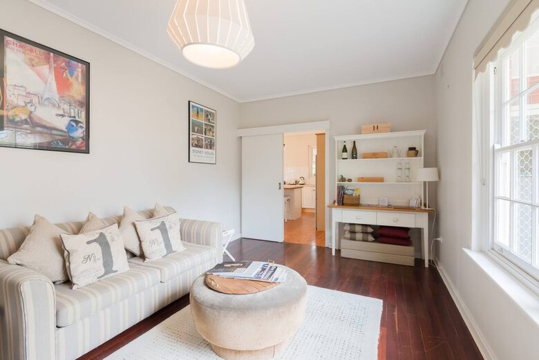 Rustic-Modern Hideaway Among the Barossa Hills - Lyndoch, Australia