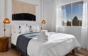 Stylish Desert Escape Minutes from the Las Vegas Strip - North Las Vegas, Nevada