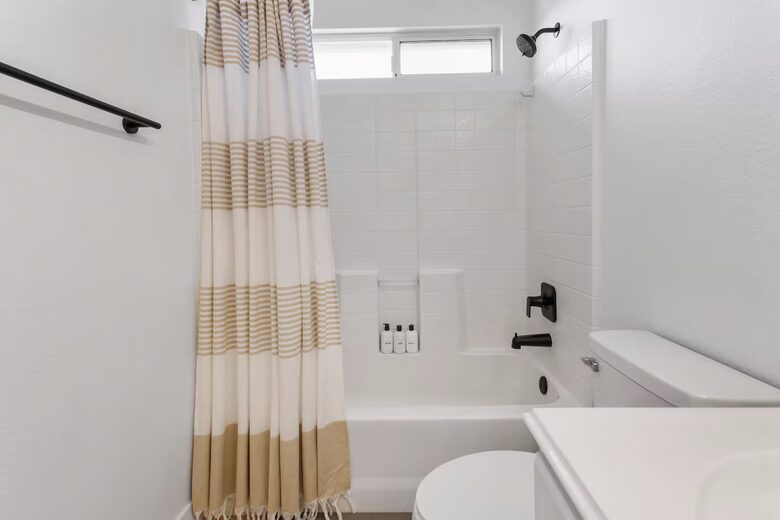 Stylish Desert Escape Minutes from the Las Vegas Strip - North Las Vegas, Nevada