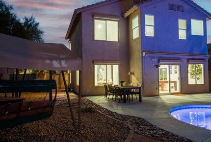 Stylish Desert Escape Minutes from the Las Vegas Strip - North Las Vegas, Nevada