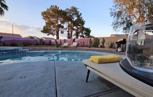 Stylish Desert Escape Minutes from the Las Vegas Strip - North Las Vegas, Nevada