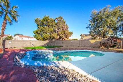 Stylish Desert Escape Minutes from the Las Vegas Strip - North Las Vegas, Nevada