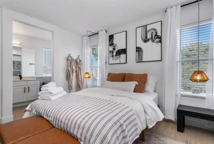 Stylish Desert Escape Minutes from the Las Vegas Strip - North Las Vegas, Nevada