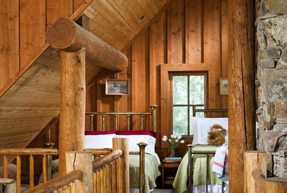 Loft (sleeps six - 3 queen beds)