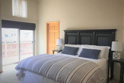 Modern Truckee Home near Skiing, Lakes & Downtown - Truckee, California