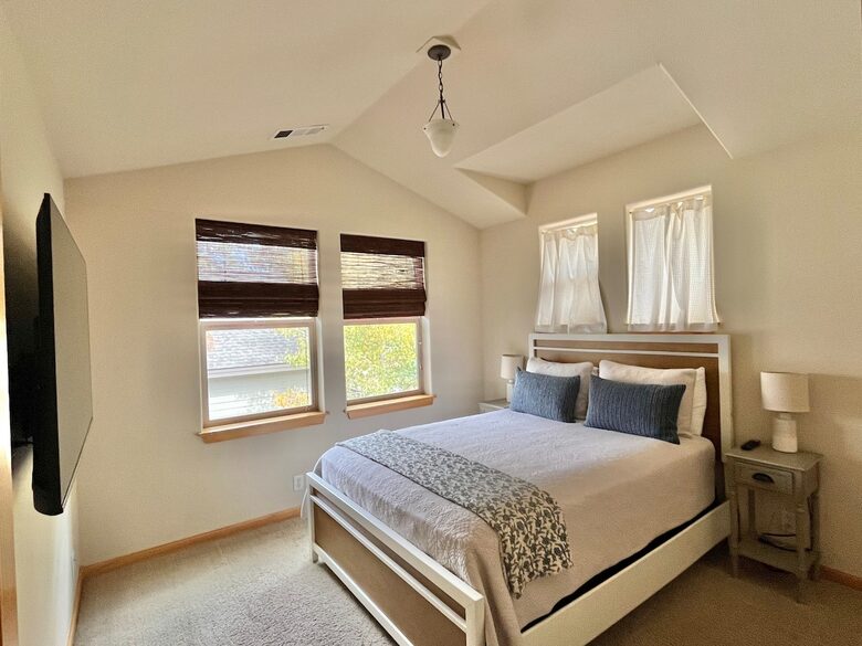 Modern Truckee Home near Skiing, Lakes & Downtown - Truckee, California