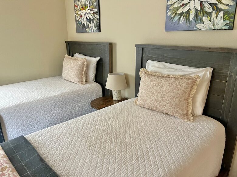 Modern Truckee Home near Skiing, Lakes & Downtown - Truckee, California