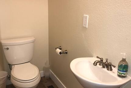 Modern Truckee Home near Skiing, Lakes & Downtown - Truckee, California