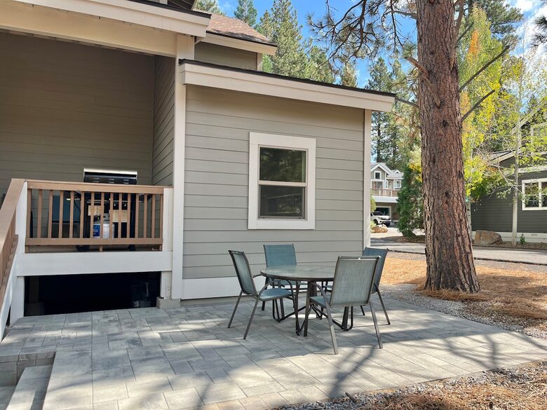 Modern Truckee Home near Skiing, Lakes & Downtown - Truckee, California