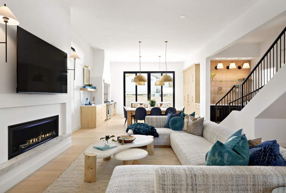 Contemporary Stunner with Rooftop Entertaining Space - Phoenix, Arizona