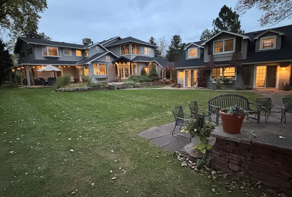 Private and Wooded Two Acre Boulder Retreat - Boulder, Colorado