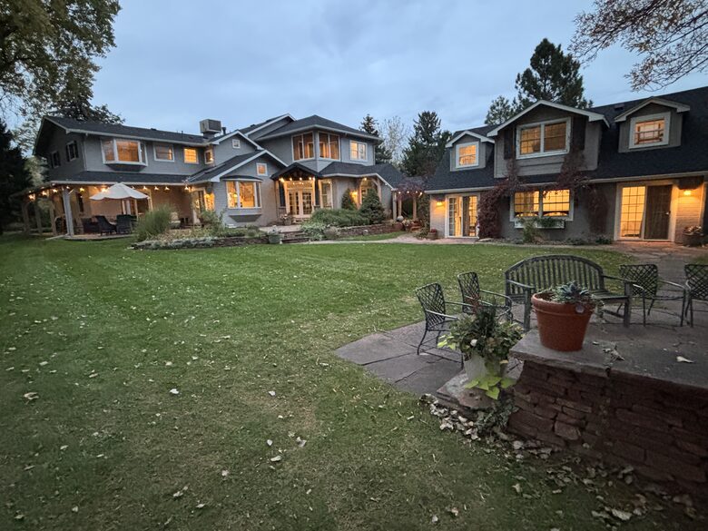 Private and Wooded Two Acre Boulder Retreat - Boulder, Colorado