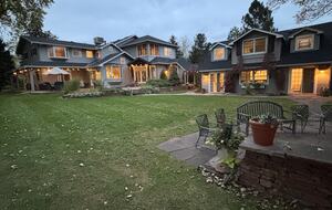Private and Wooded Two Acre Boulder Retreat - Boulder, Colorado