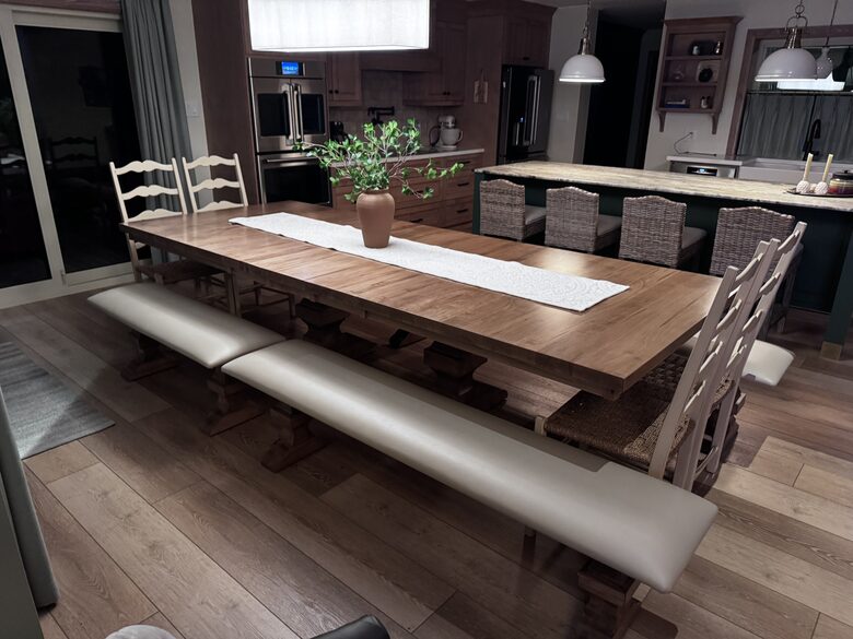 Stunning Muskoka Waterfront Retreat with Year-Round Adventure - Huntsville, Canada