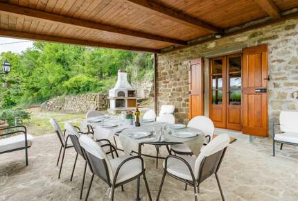 Countryside Serenity in a Refined Tuscan Villa - Cortona, Italy