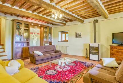 Countryside Serenity in a Refined Tuscan Villa - Cortona, Italy