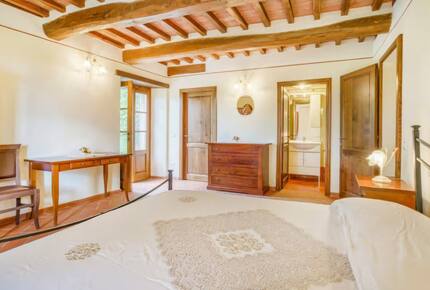 Countryside Serenity in a Refined Tuscan Villa - Cortona, Italy