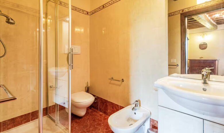 Countryside Serenity in a Refined Tuscan Villa - Cortona, Italy