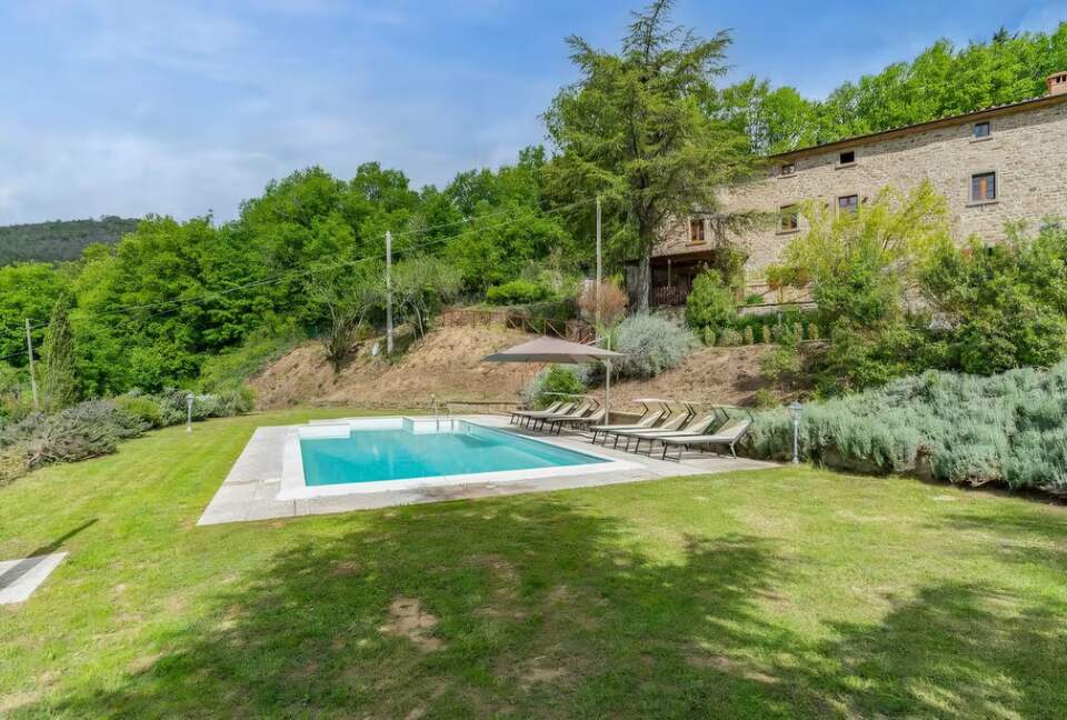 Countryside Serenity in a Refined Tuscan Villa - Cortona, Italy