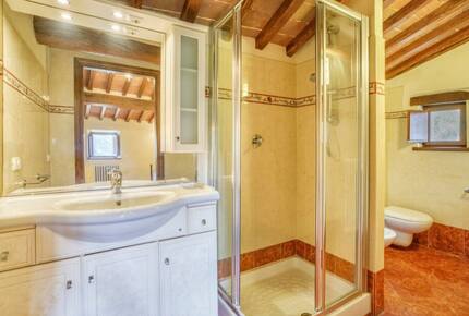 Countryside Serenity in a Refined Tuscan Villa - Cortona, Italy