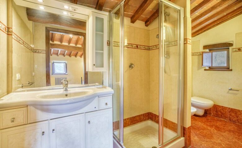 Countryside Serenity in a Refined Tuscan Villa - Cortona, Italy