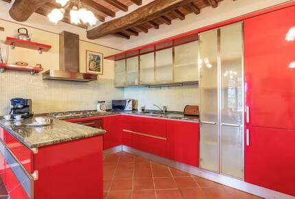 Countryside Serenity in a Refined Tuscan Villa - Cortona, Italy