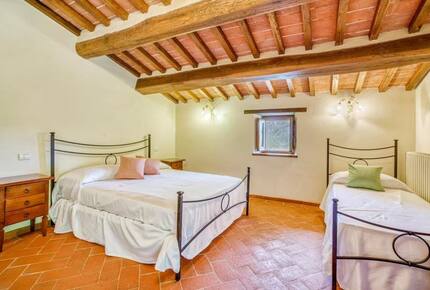 Countryside Serenity in a Refined Tuscan Villa - Cortona, Italy