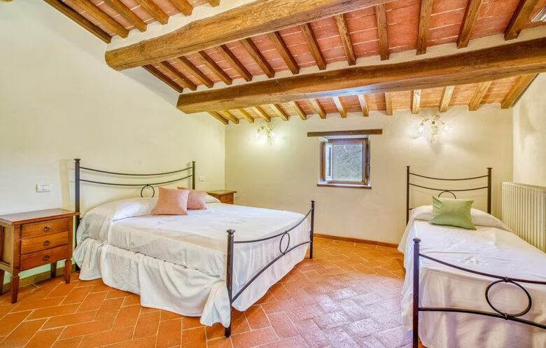 Countryside Serenity in a Refined Tuscan Villa - Cortona, Italy