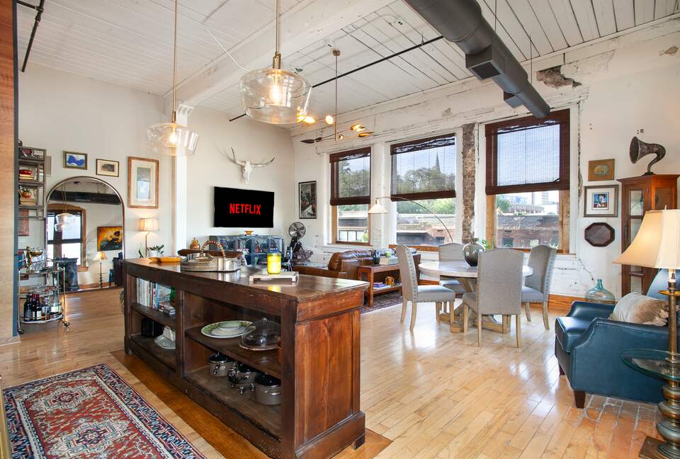 Downtown Knoxville Loft Above the Emporium | Art, Light & Luxury - Knoxville, Tennessee