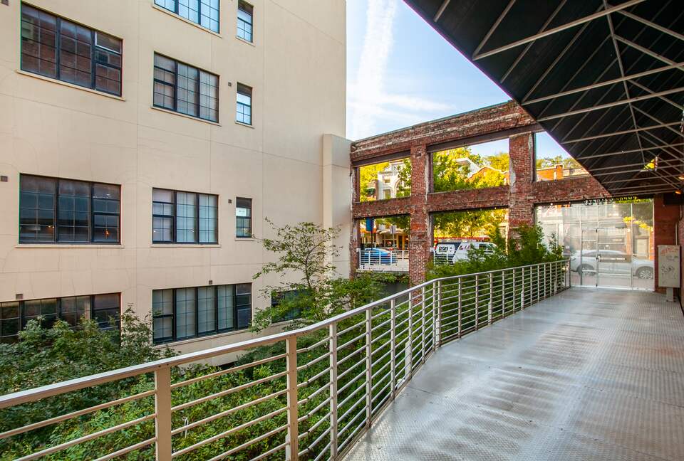 Downtown Knoxville Loft Above the Emporium | Art, Light & Luxury - Knoxville, Tennessee