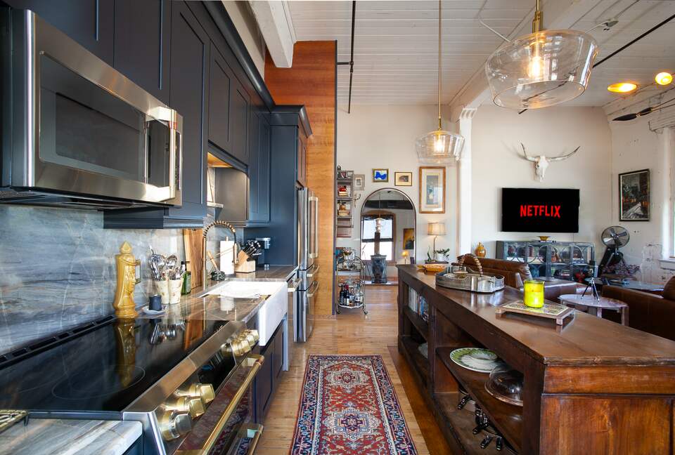 Downtown Knoxville Loft Above the Emporium | Art, Light & Luxury - Knoxville, Tennessee