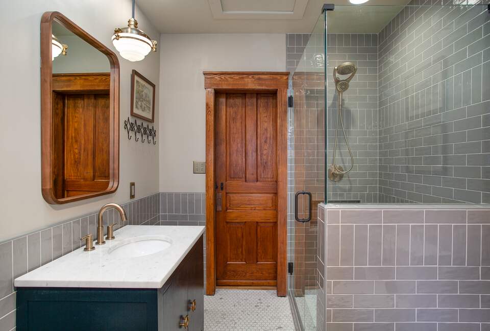 Downtown Knoxville Loft Above the Emporium | Art, Light & Luxury - Knoxville, Tennessee