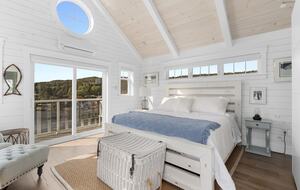 Stunning Newfoundland Seaside Retreat - Brigus, Canada