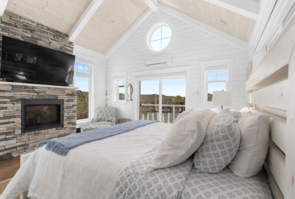 Stunning Newfoundland Seaside Retreat - Brigus, Canada