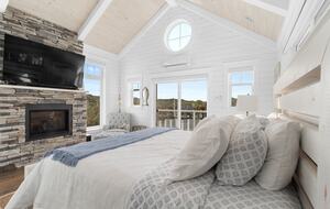 Stunning Newfoundland Seaside Retreat - Brigus, Canada