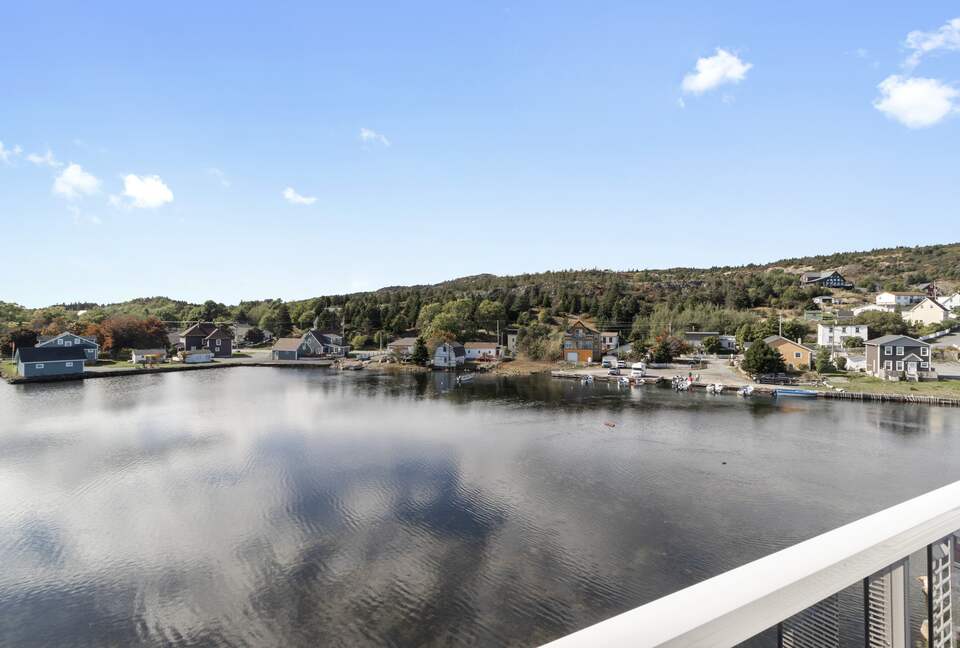 Stunning Newfoundland Seaside Retreat - Brigus, Canada
