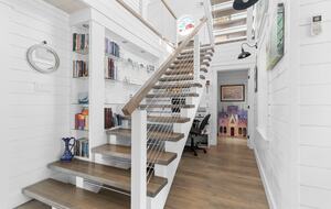 Stunning Newfoundland Seaside Retreat - Brigus, Canada