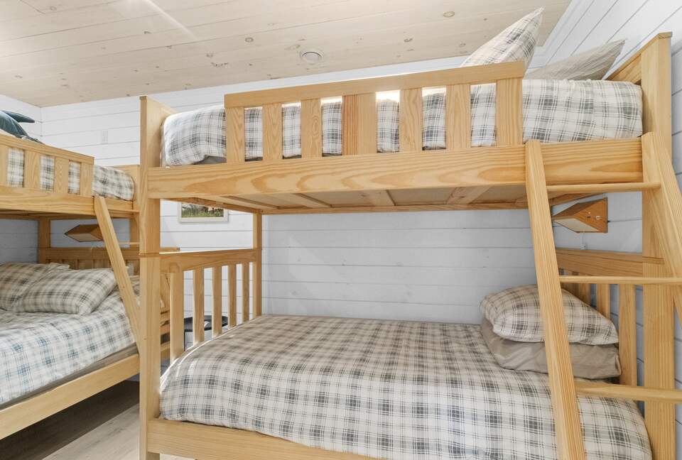 Stunning Newfoundland Seaside Retreat - Brigus, Canada