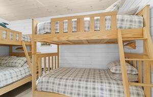 Stunning Newfoundland Seaside Retreat - Brigus, Canada