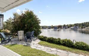 Stunning Newfoundland Seaside Retreat - Brigus, Canada