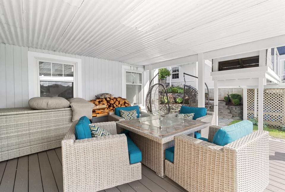 Stunning Newfoundland Seaside Retreat - Brigus, Canada