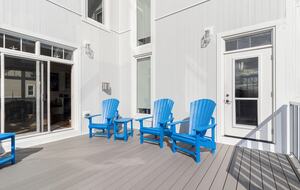 Stunning Newfoundland Seaside Retreat - Brigus, Canada