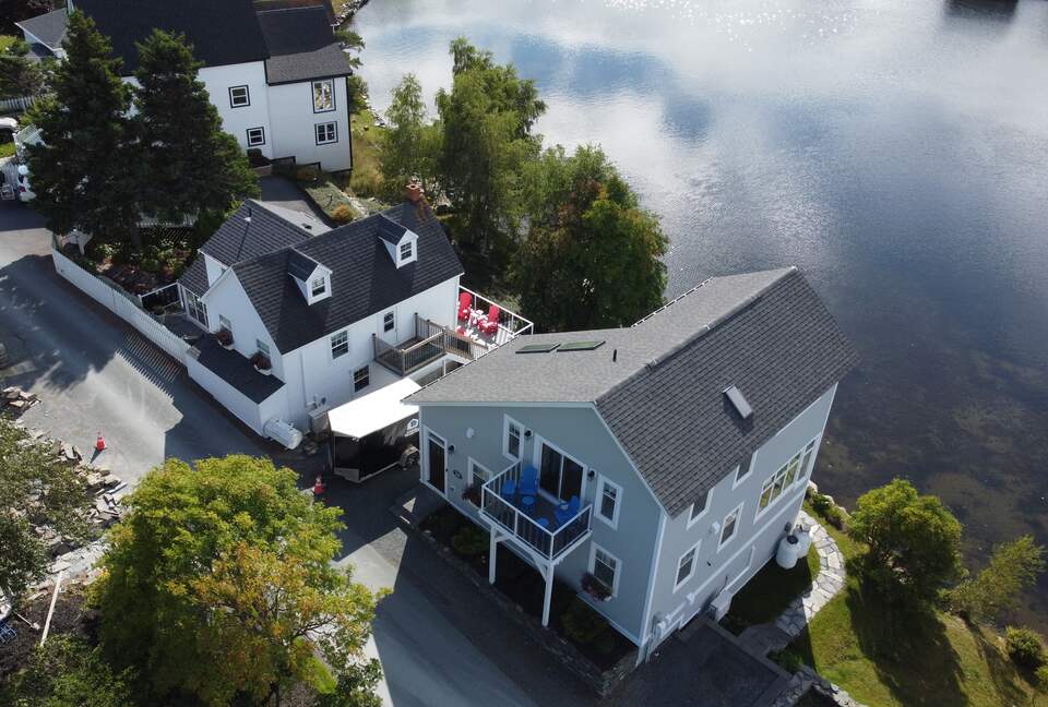 Stunning Newfoundland Seaside Retreat - Brigus, Canada