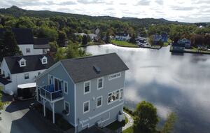 Stunning Newfoundland Seaside Retreat - Brigus, Canada
