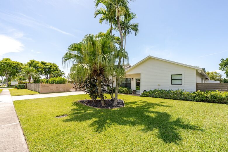 Delray Beach Luxury Home with Pool & Putting Green - Delray Beach, Florida