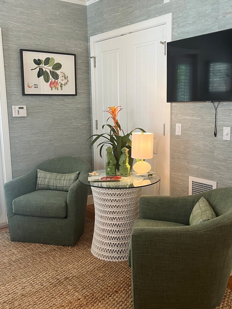 Charming Garden Oasis in the Heart of Palm Beach - Palm Beach, Florida