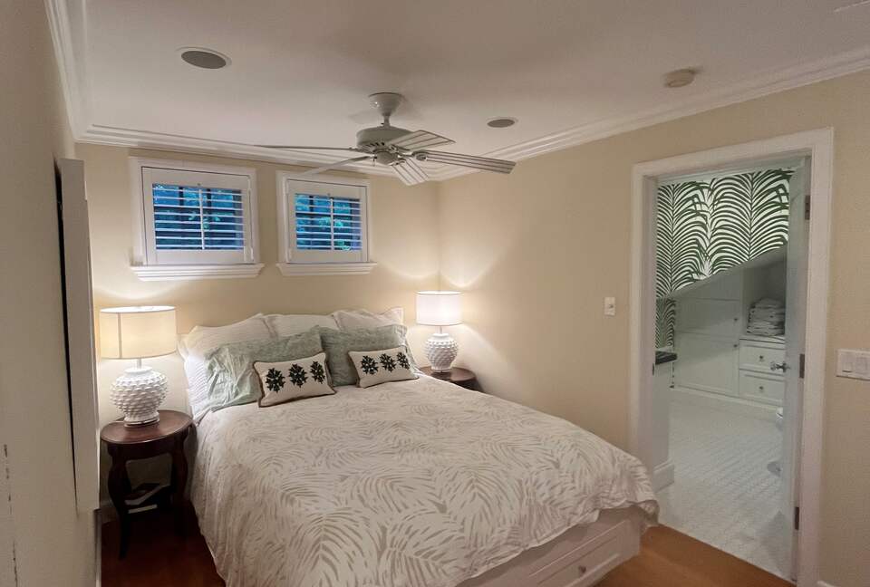 Charming Garden Oasis in the Heart of Palm Beach - Palm Beach, Florida