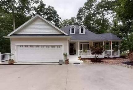 Peaceful Lake of the Ozarks Retreat with Wraparound Porch - Sunrise beach, Missouri