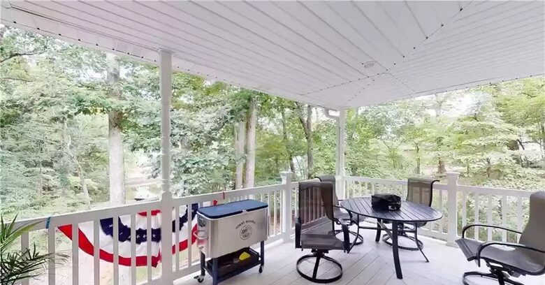 Peaceful Lake of the Ozarks Retreat with Wraparound Porch - Sunrise beach, Missouri